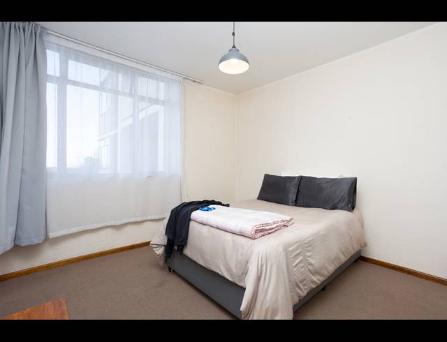 1 BEDROOM APARTMENT TO LET IN RONDEBOSCH